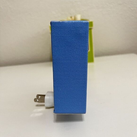 Oopsy Daisy Mermaid Canvas Night Light - Picture 7 of 13